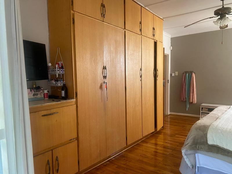 To Let 4 Bedroom Property for Rent in Bergsig Eastern Cape